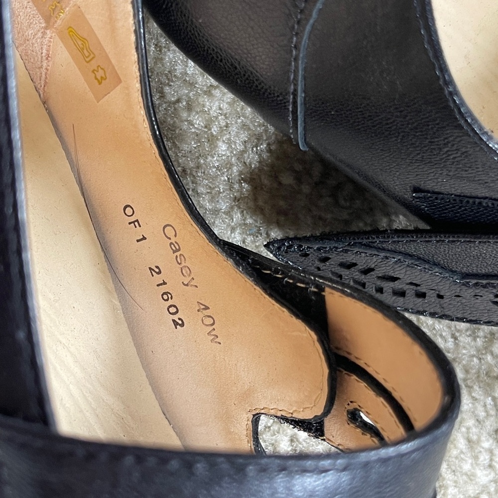 Ziera Casey Black Leather Mary Jane Shoes - Picture 7 of 7
